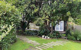 Orange Tree Cottage - Garden Hideaway